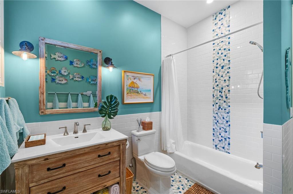 MOORINGS - Residential