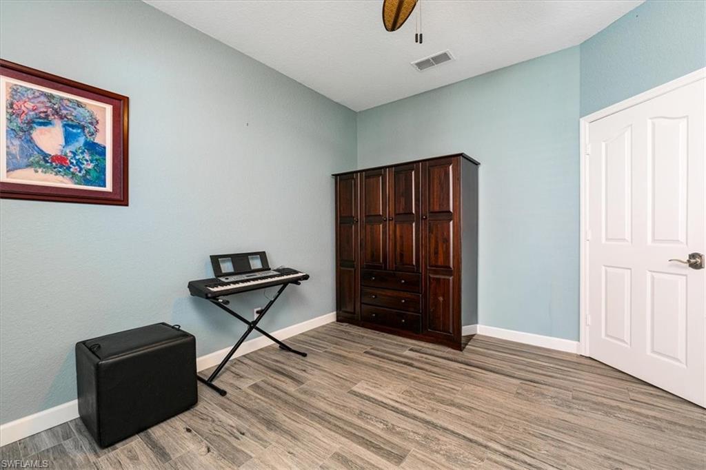 HEMATITE - Residential