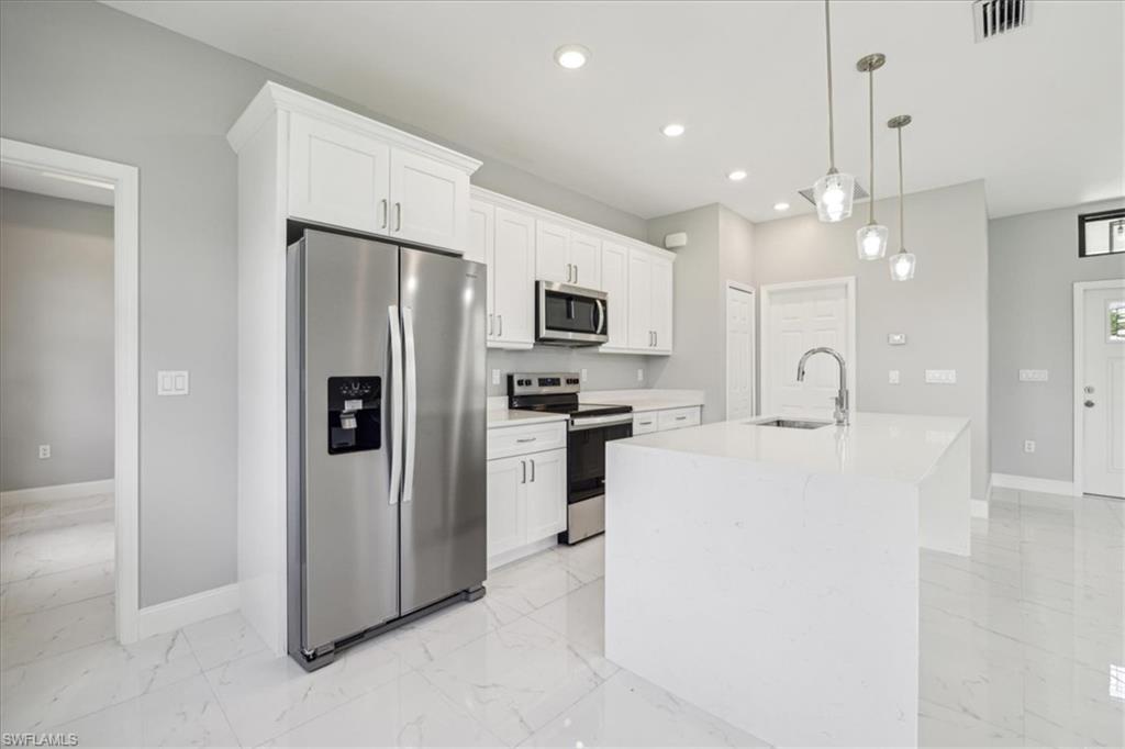 LEHIGH ACRES - Residential