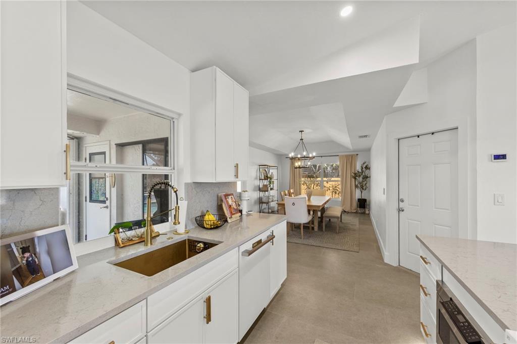 SAN CARLOS PARK - Residential