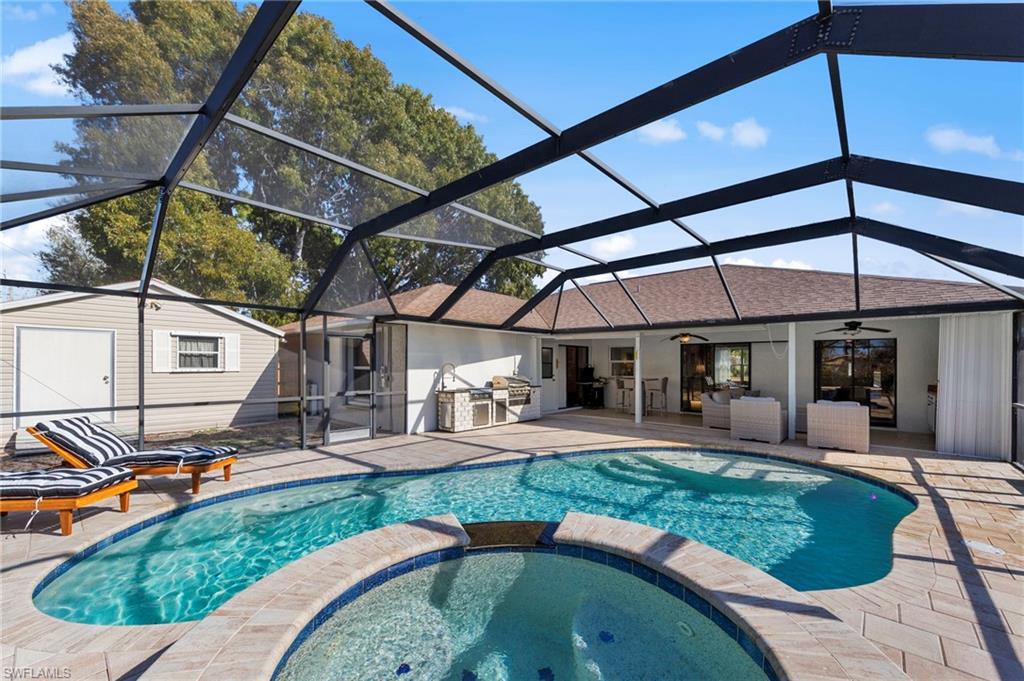 SAN CARLOS PARK - Residential