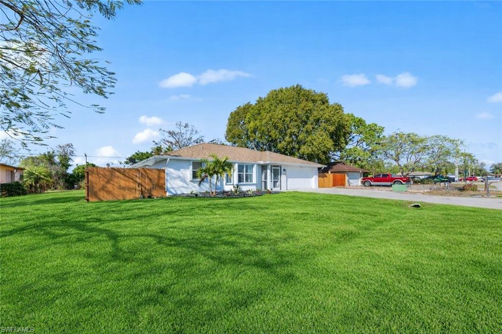 SAN CARLOS PARK - Residential