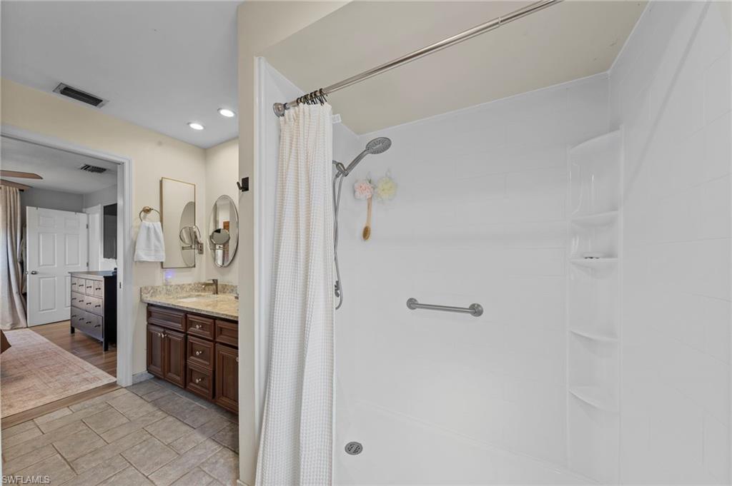 SAN CARLOS PARK - Residential