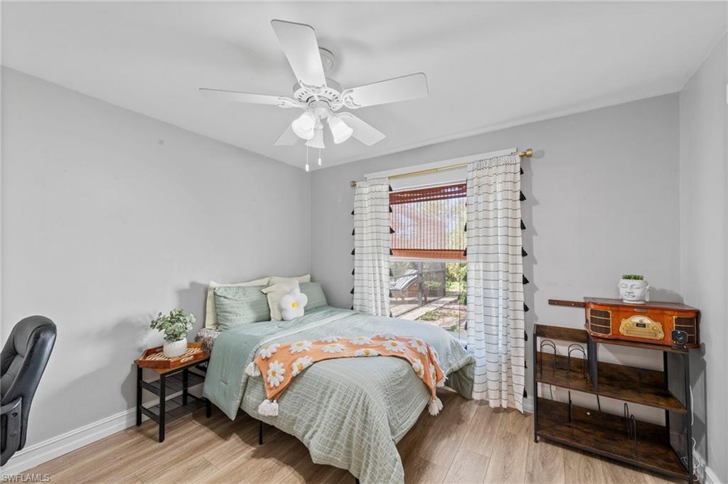 SAN CARLOS PARK - Residential