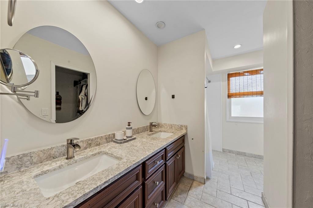 SAN CARLOS PARK - Residential