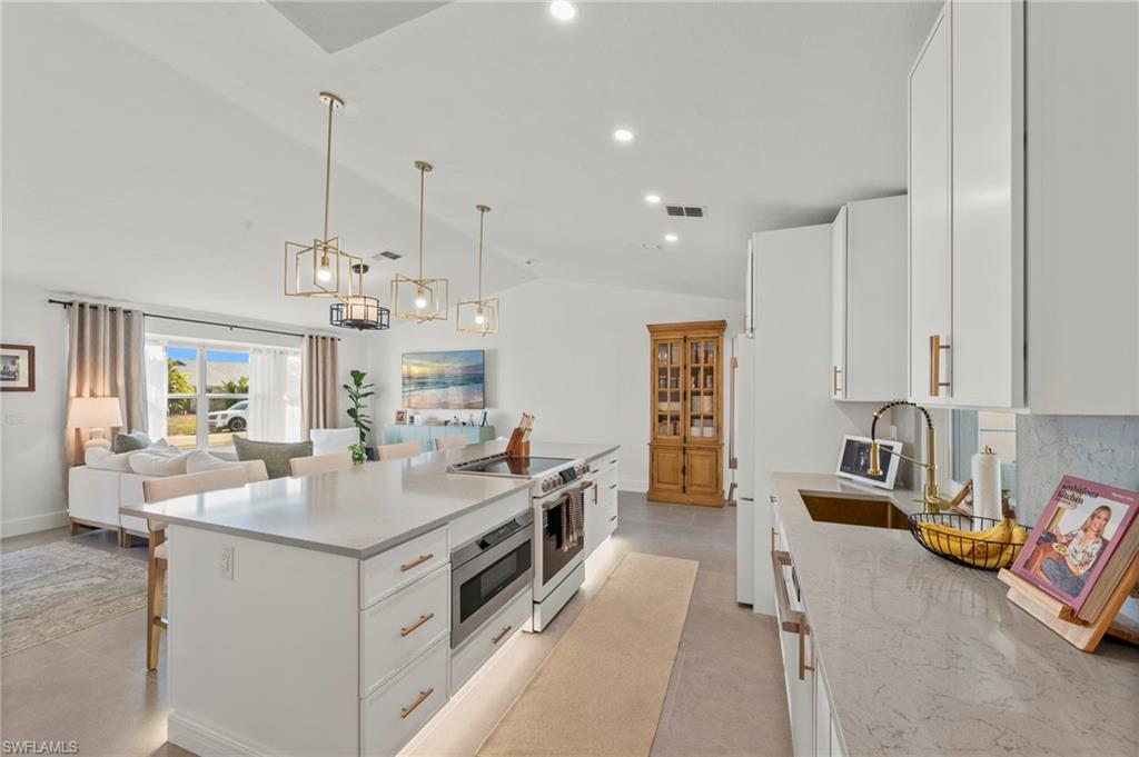 SAN CARLOS PARK - Residential