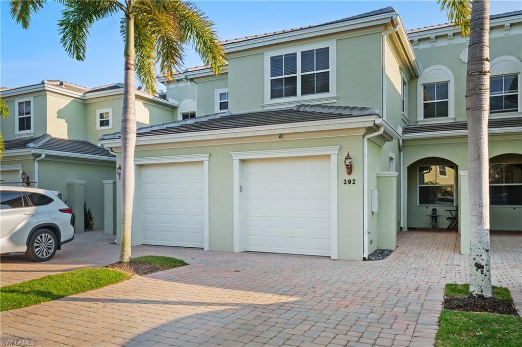 1345 Mariposa CIR 5-202