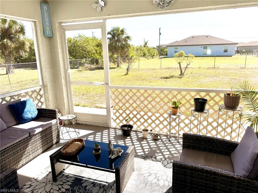 MIRROR LAKES - Residential