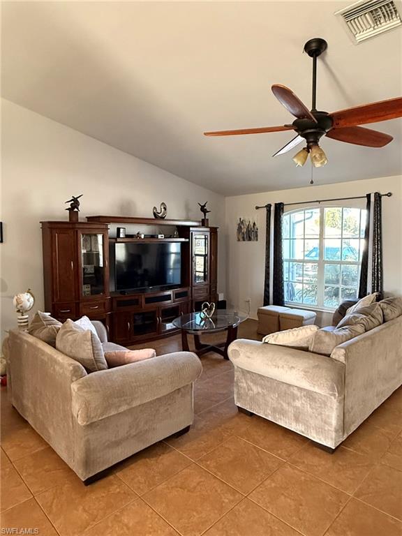 MIRROR LAKES - Residential