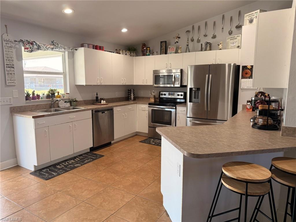 MIRROR LAKES - Residential