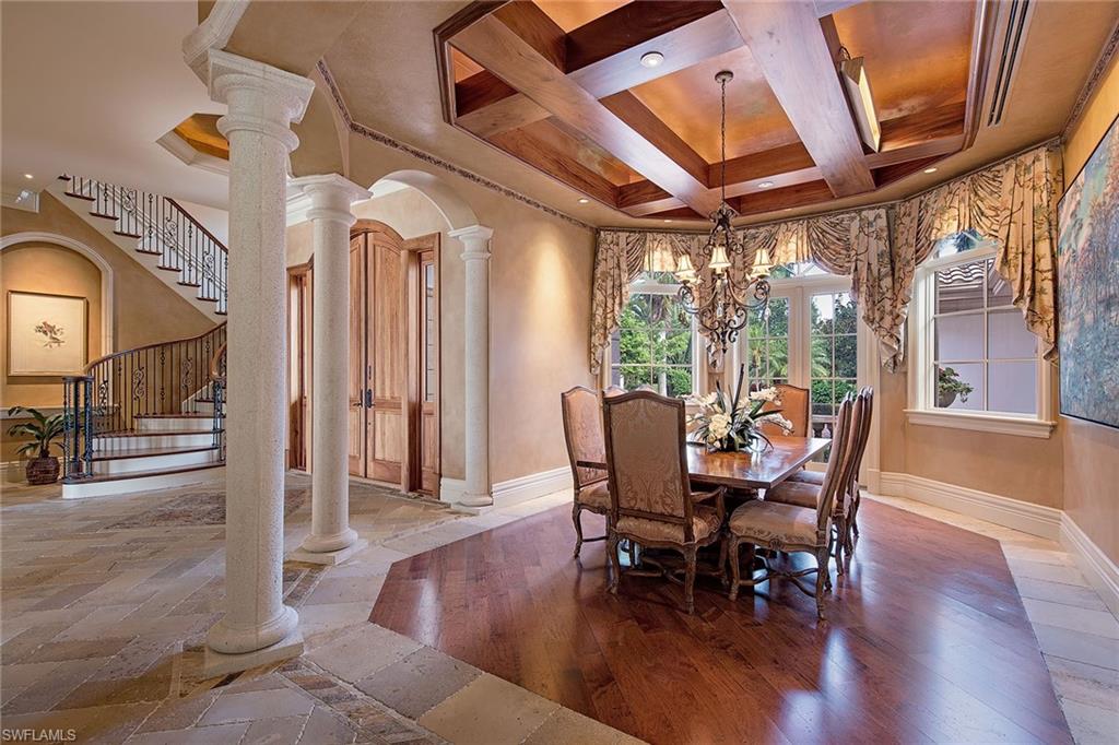 MOORINGS - Residential