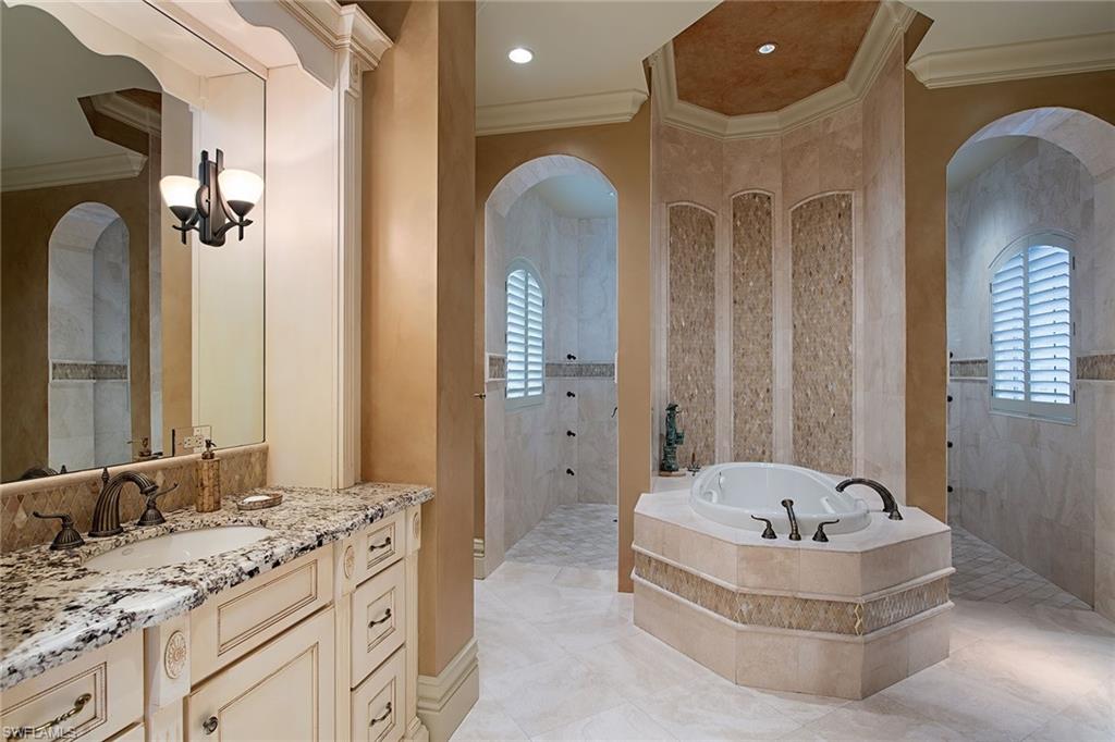 MOORINGS - Residential