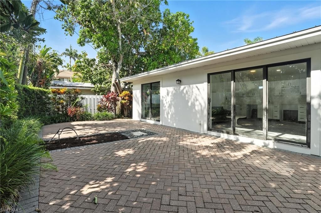 Photo of 721 9th ST S #4, NAPLES, FL 34102 (MLS # 225053423)