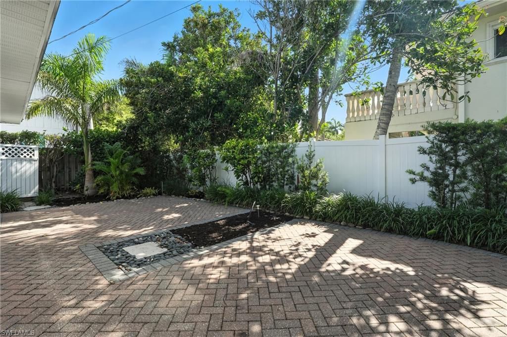 Photo of 721 9th ST S #4, NAPLES, FL 34102 (MLS # 225053423)