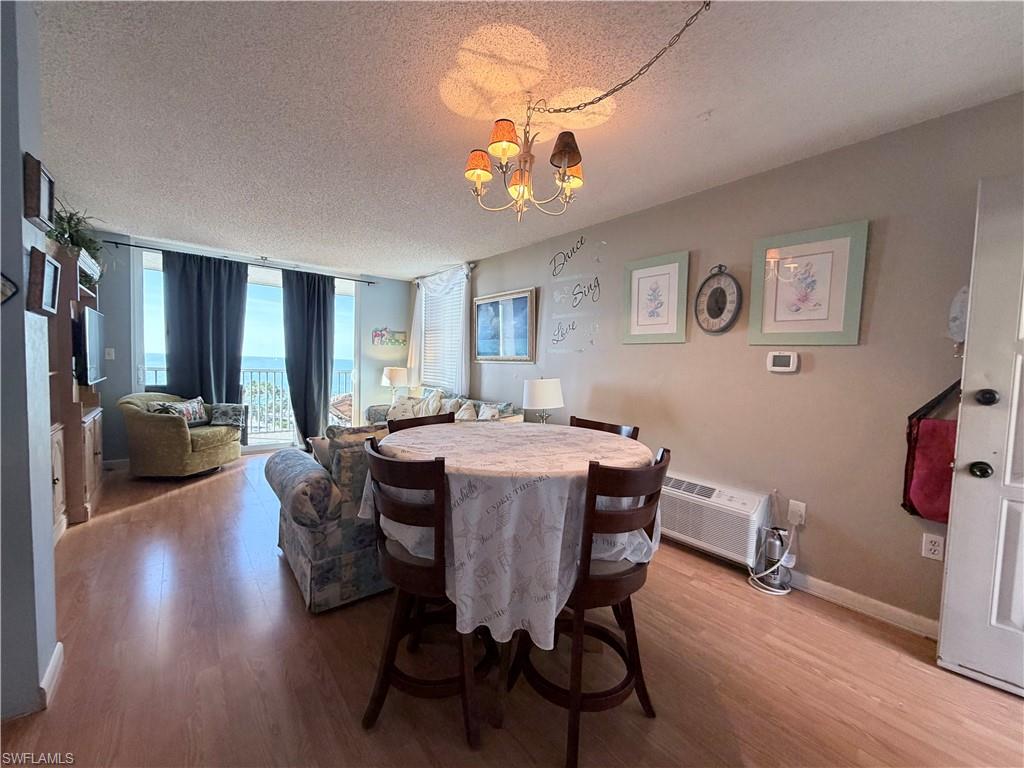 BEACH AND TENNIS CLUB - Residential