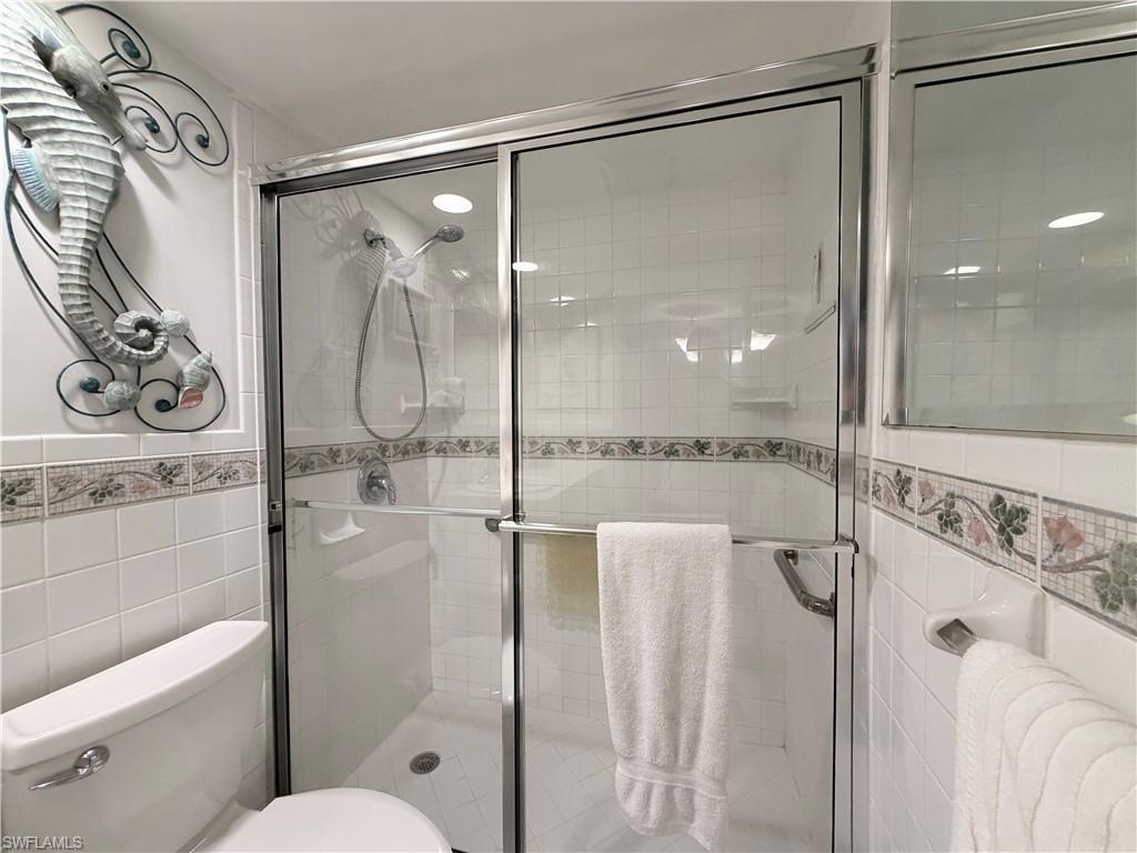 BEACH AND TENNIS CLUB - Residential