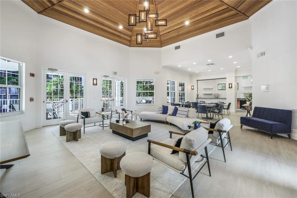 REGATTA - Residential Lease