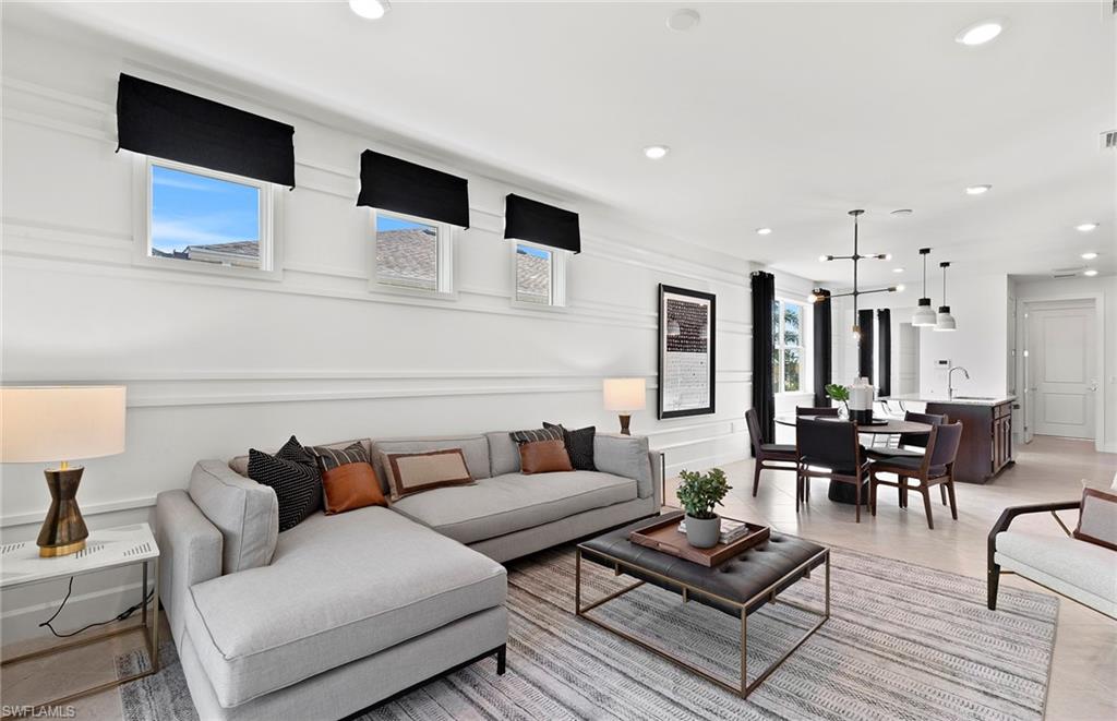 EDGEWATER - Residential