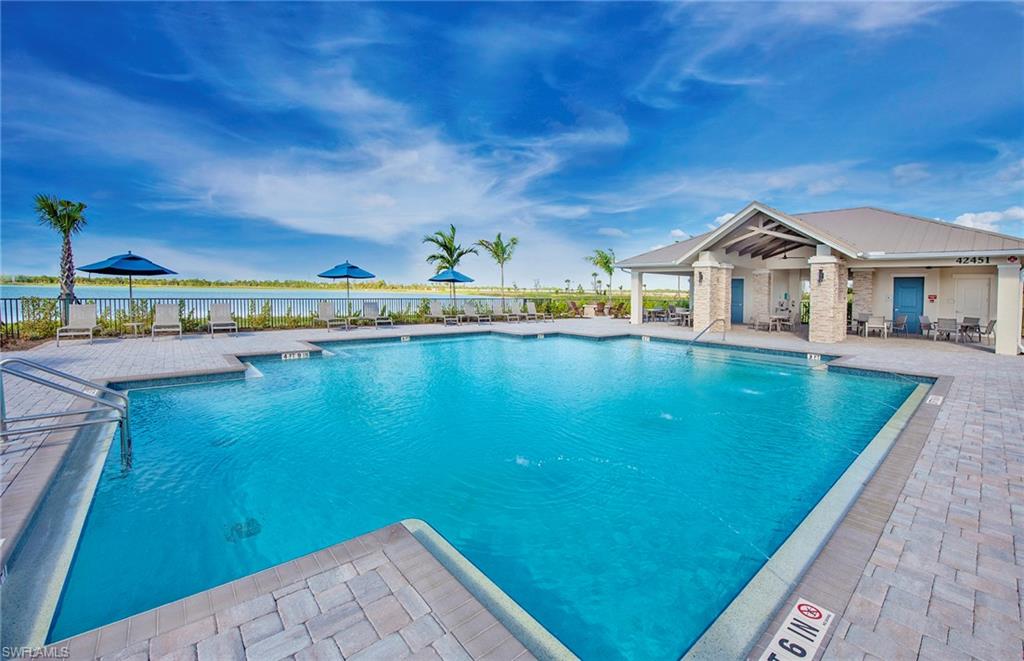 EDGEWATER - Residential