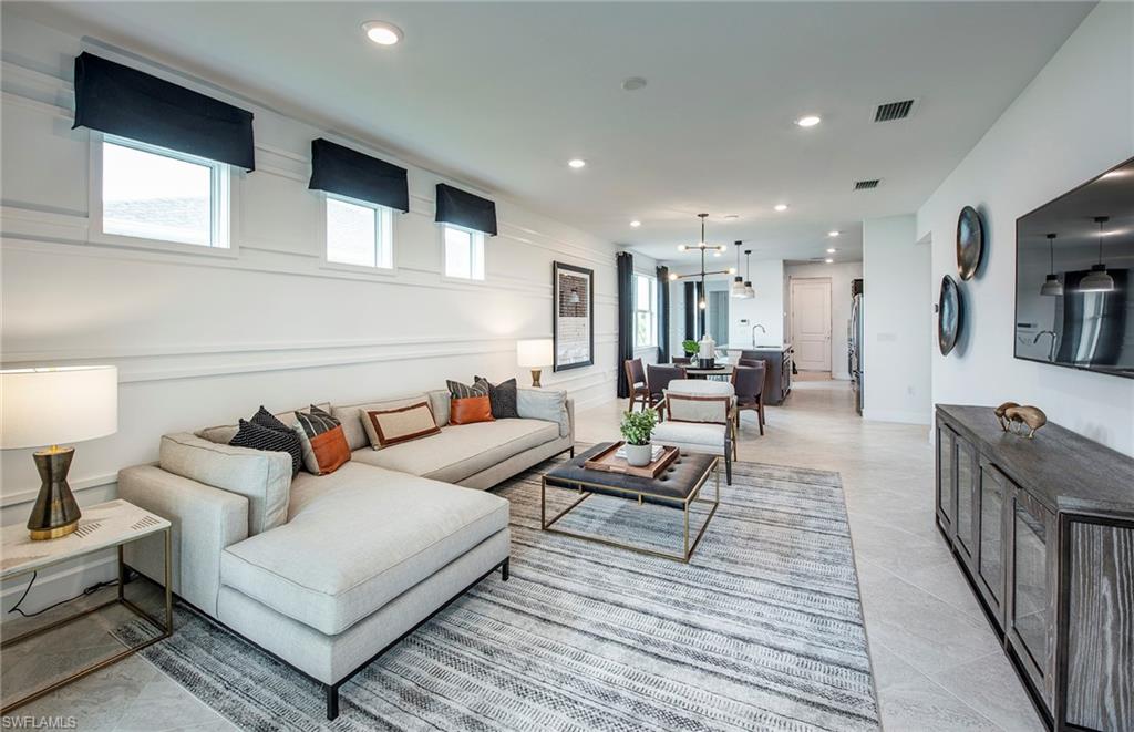 EDGEWATER - Residential