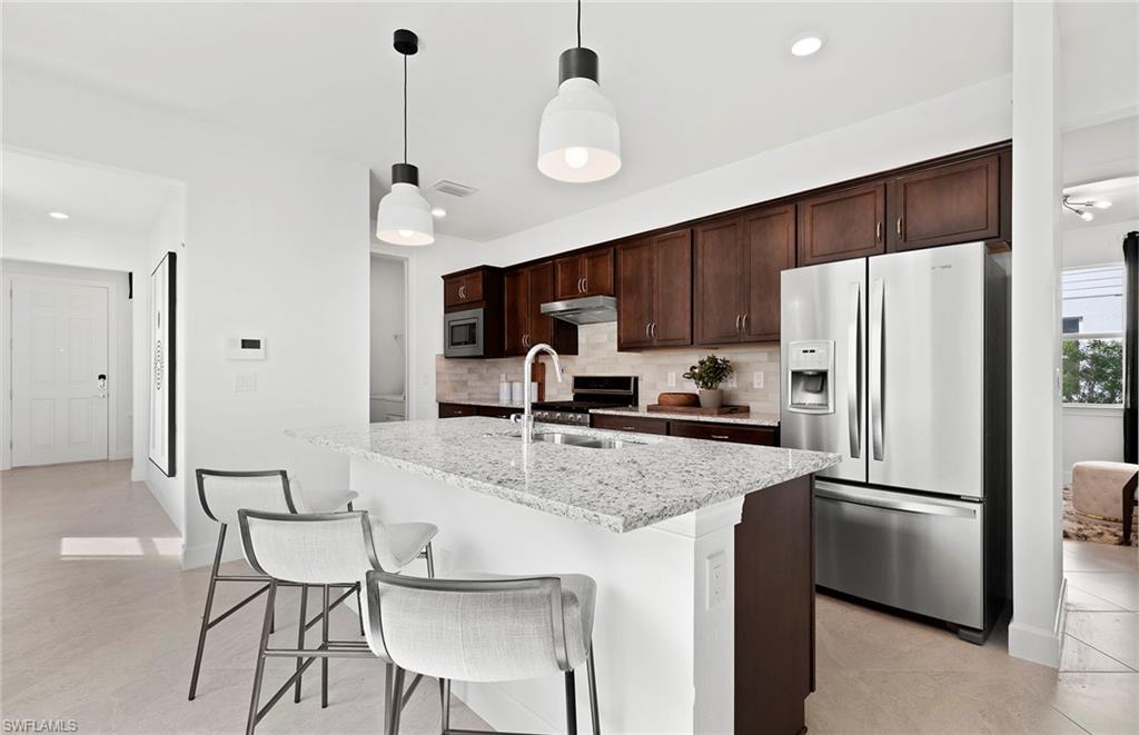 EDGEWATER - Residential