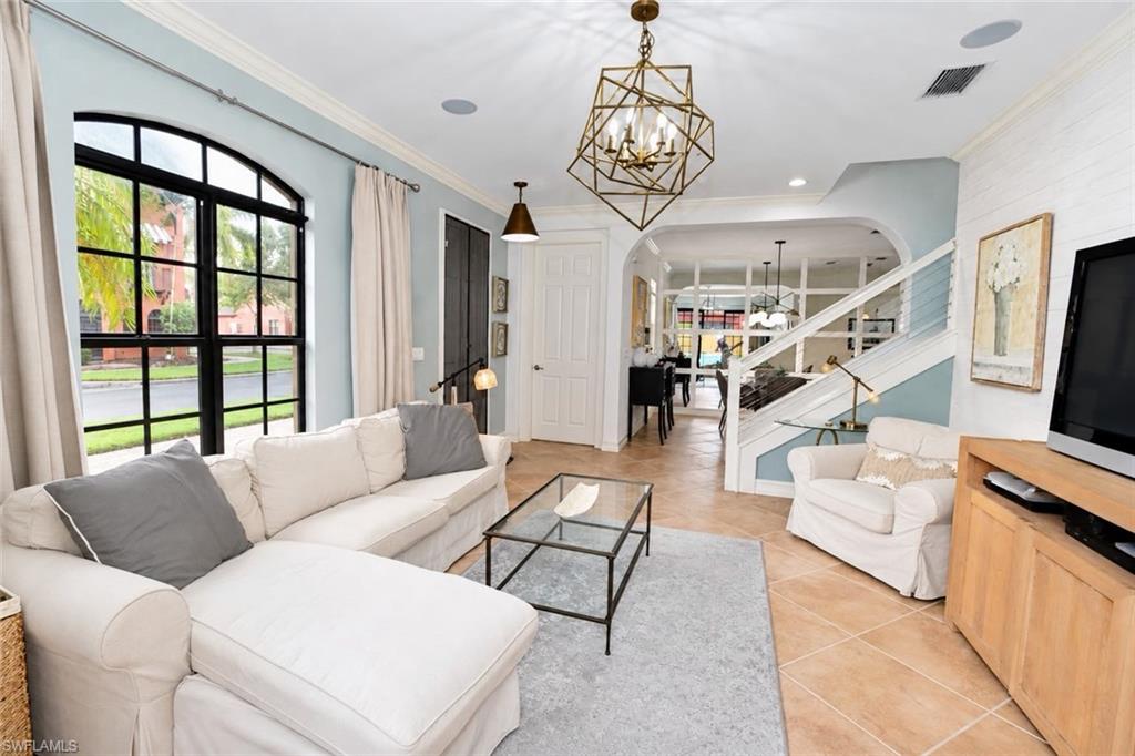9093 Capistrano ST S 7501