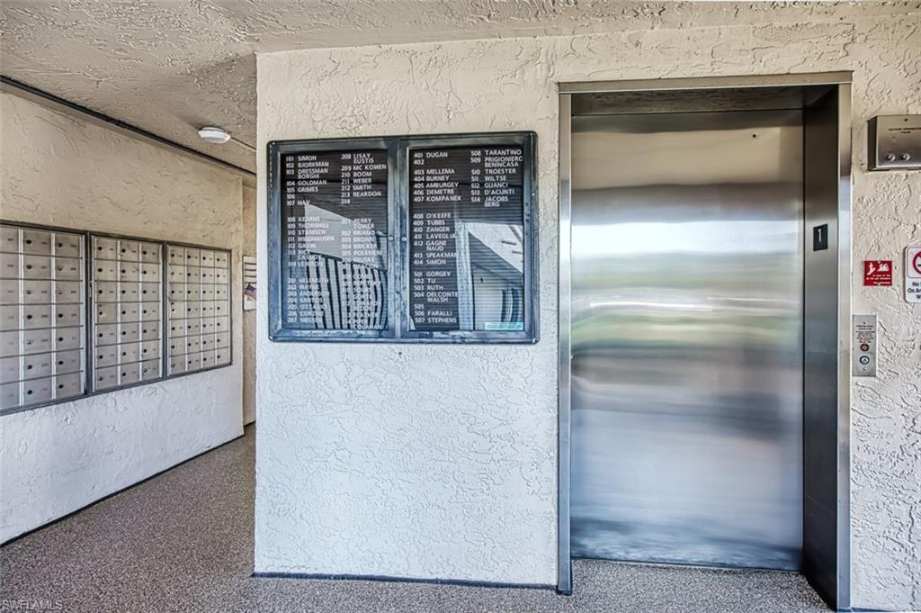 SEVEN LAKES - Residential