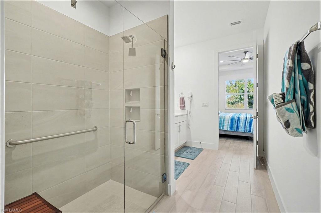 REGENCY - Residential