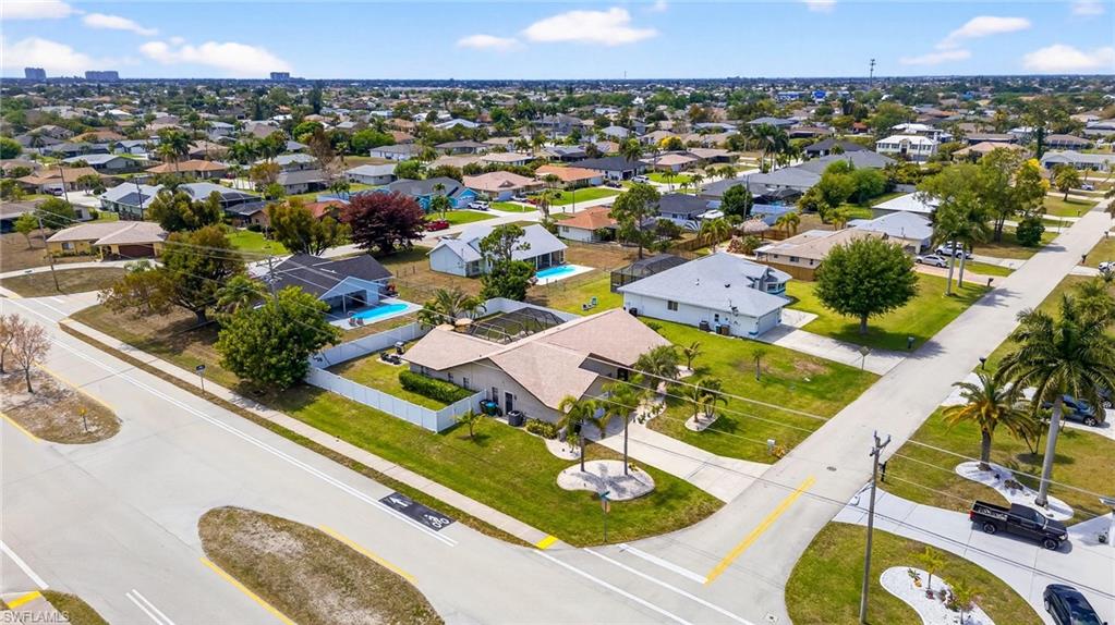 CAPE CORAL - Residential