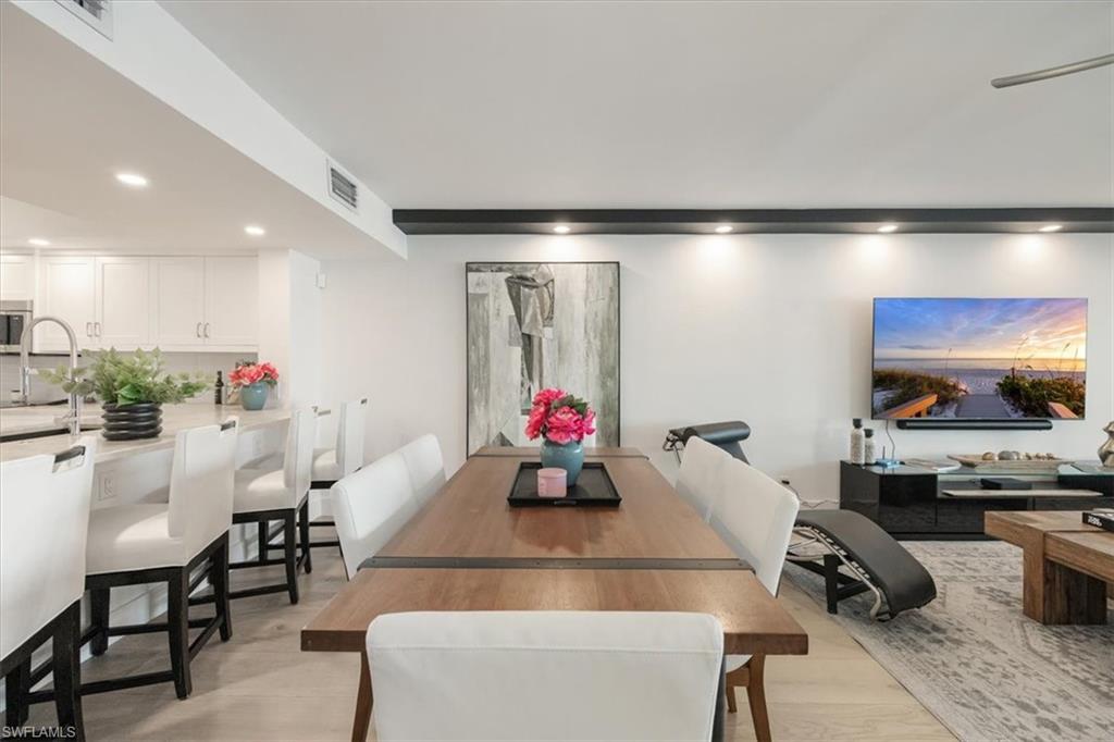 800 River Point DR 212