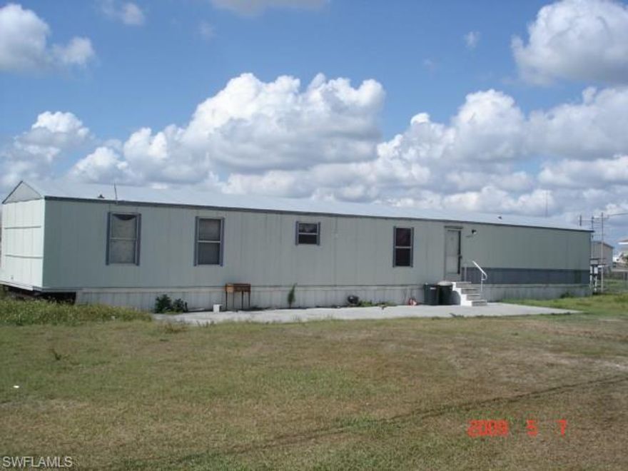 Excellent opportunity for the investor or DYI person. 1993 Jacobsen manufactured home. 3 bedroom, 2 bath on .36 acre lot with concrete front patio. Manufactured home need rehab including but not limited to cabinetry, new appliances, flooring, trash out and deep cleaning. This property will not meet financing criteria and must be CASH ONLY. No power or water will be restored due to conditions for inspections...all inspections will be sight only. Base flooring is plywood, not press board and appears sound. There do not appear to be any roof leaks. This is a project property with great potential. Less than 1 mile from US Sugar plant.