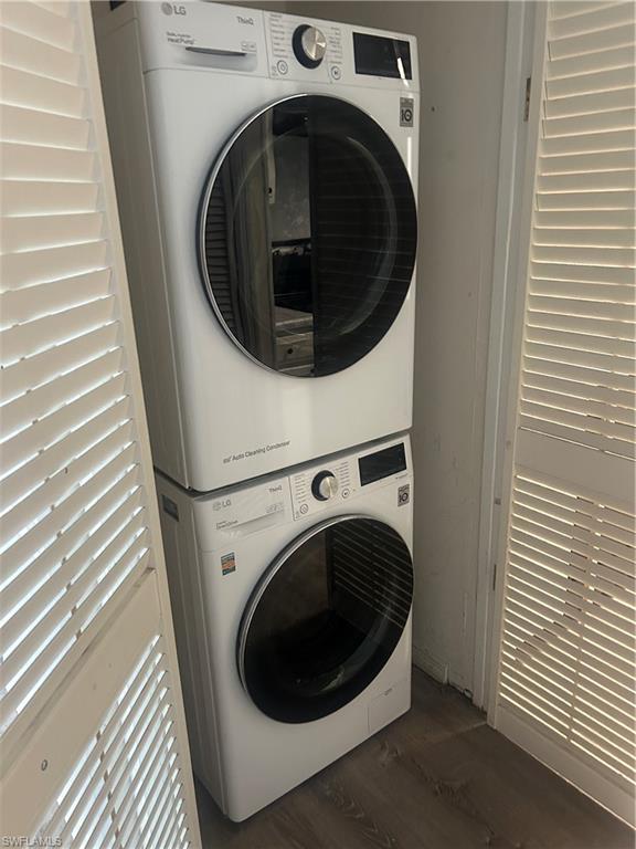 CAMELOT AT KINGS LAKE - Residential