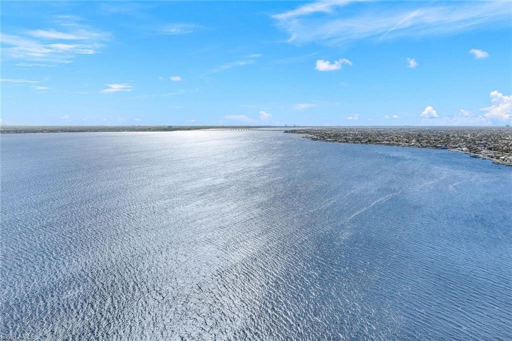 CAPE CORAL - Land