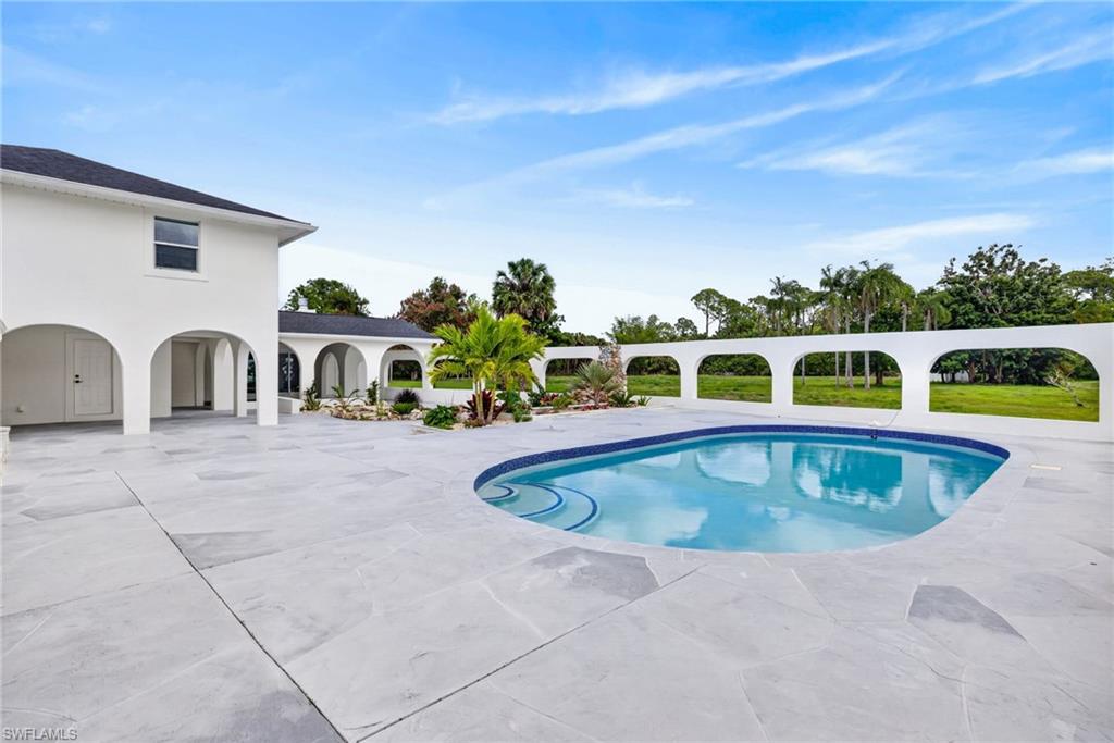 GOLDEN GATE ESTATES - Residential