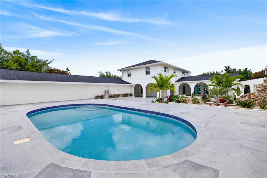 GOLDEN GATE ESTATES - Residential