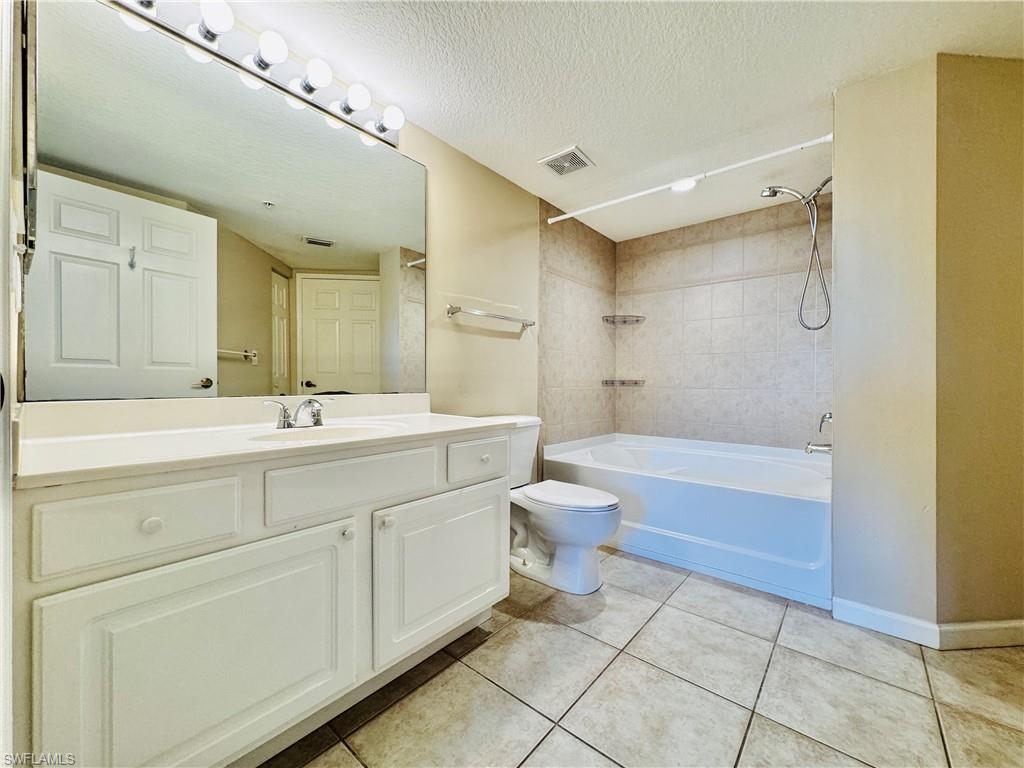 THE RESIDENCE - Residential Lease