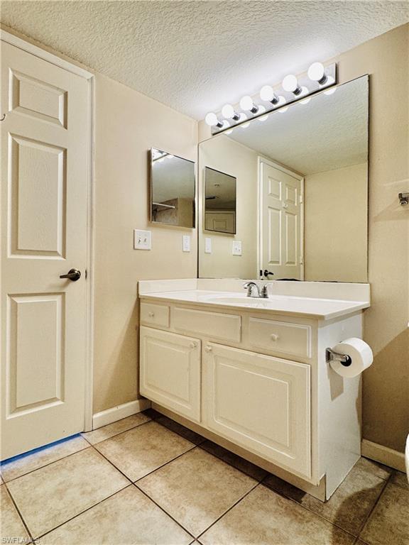 THE RESIDENCE - Residential Lease