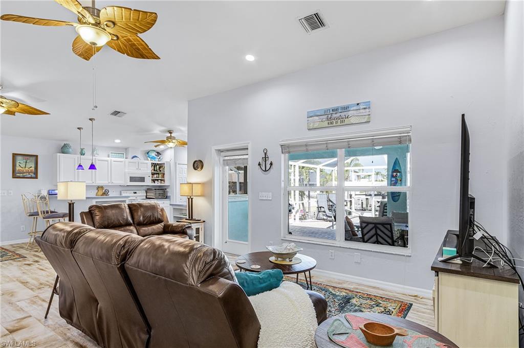 MANATEE BAY UNRECORDED SUBDIVISION - Residential