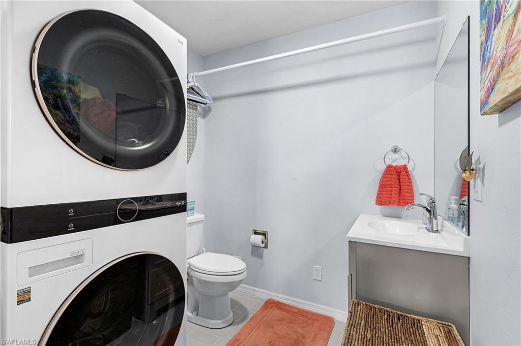 MANATEE BAY UNRECORDED SUBDIVISION - Residential