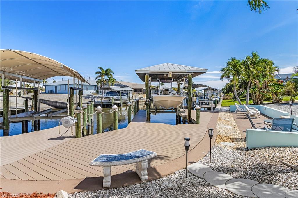 MANATEE BAY UNRECORDED SUBDIVISION - Residential