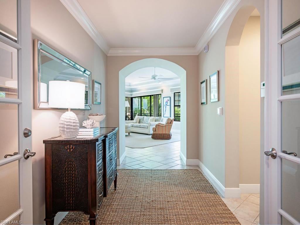 2550 Marquesa Royale LN 201