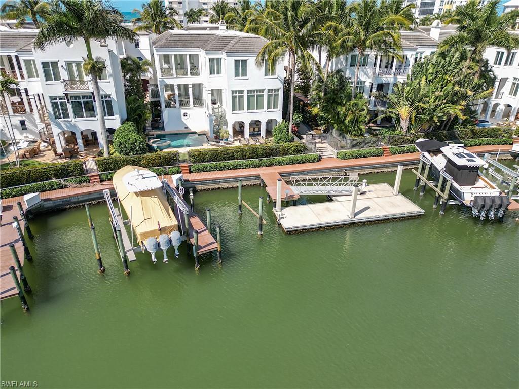 NAPLES CASAMORE - Residential