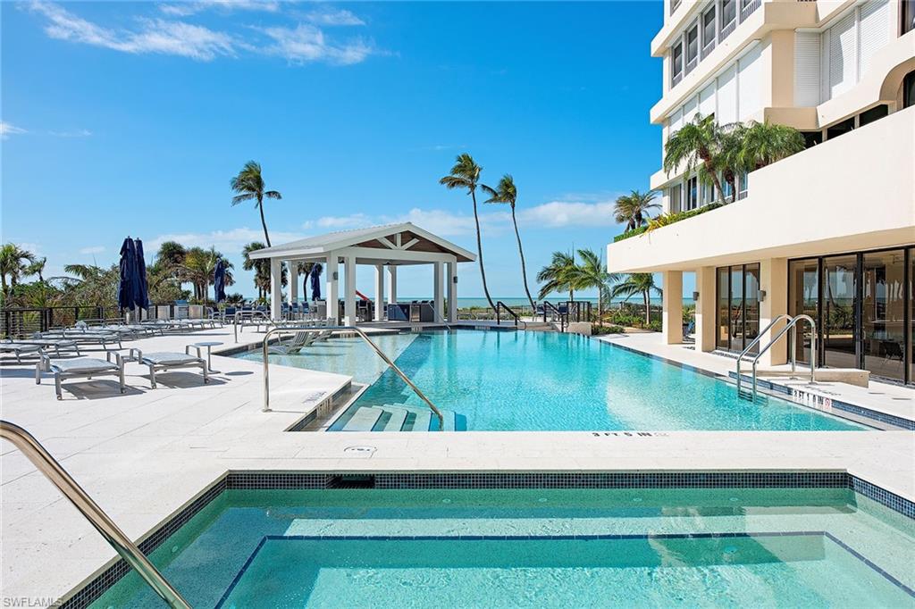 PARK PLAZA - Residential