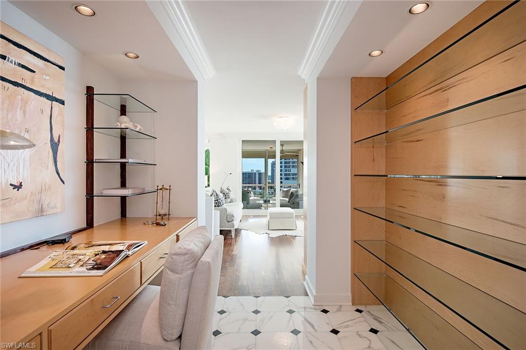 PARK PLAZA - Residential