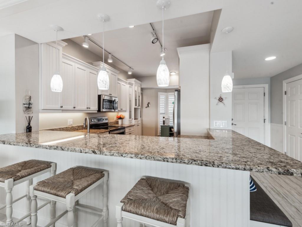 LA PENINSULA - Residential