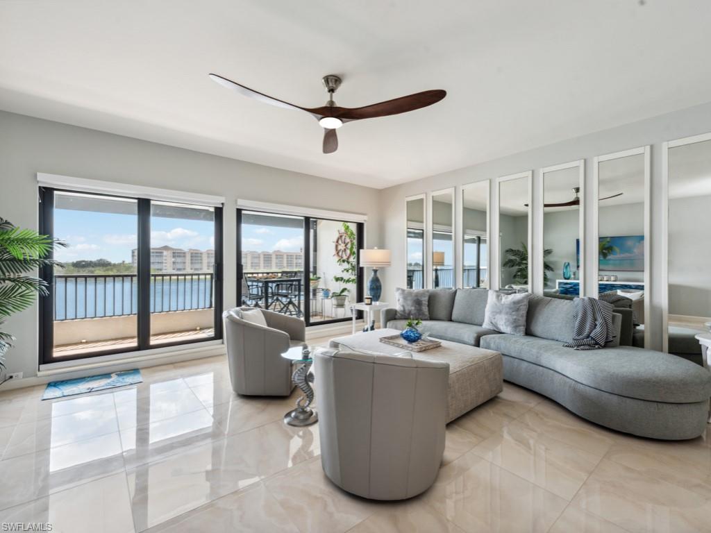 LA PENINSULA - Residential