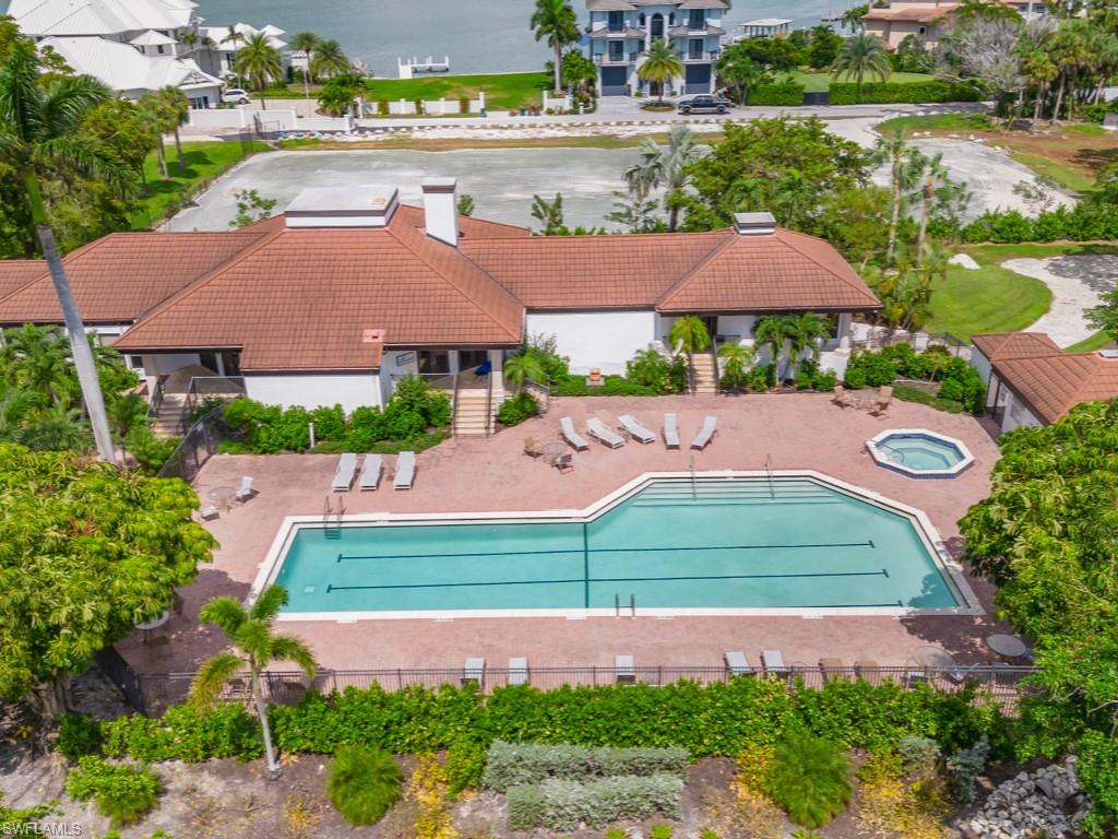 LA PENINSULA - Residential