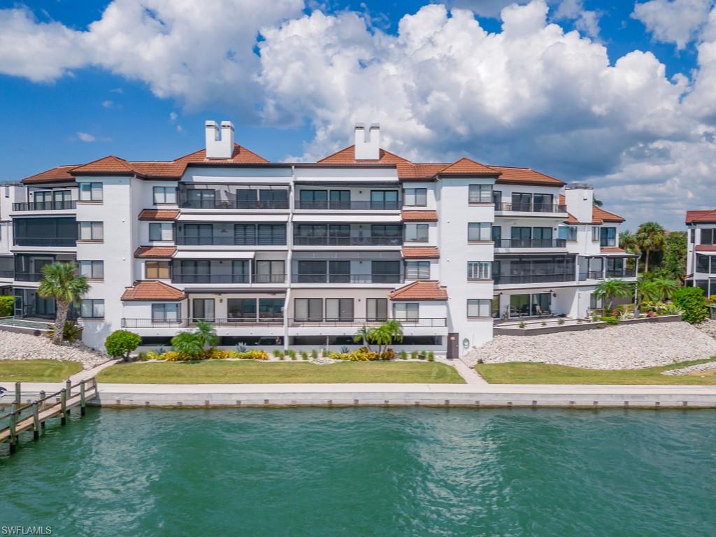 LA PENINSULA - Residential