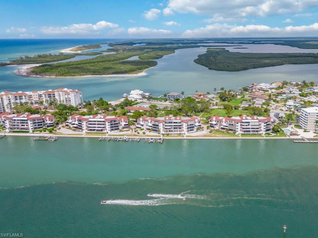 LA PENINSULA - Residential