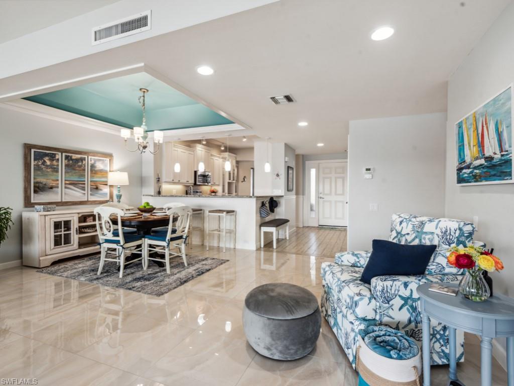 LA PENINSULA - Residential